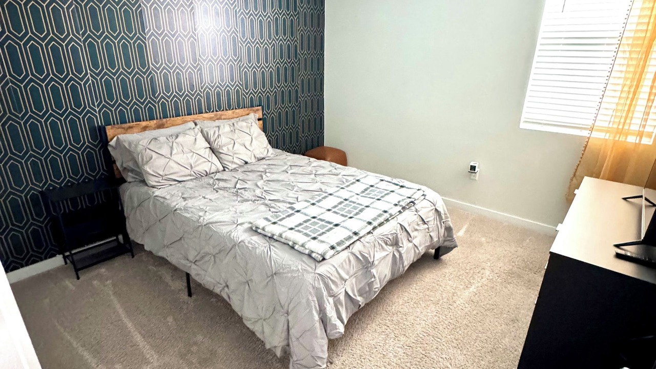 Photo of Bedroom in McNeil