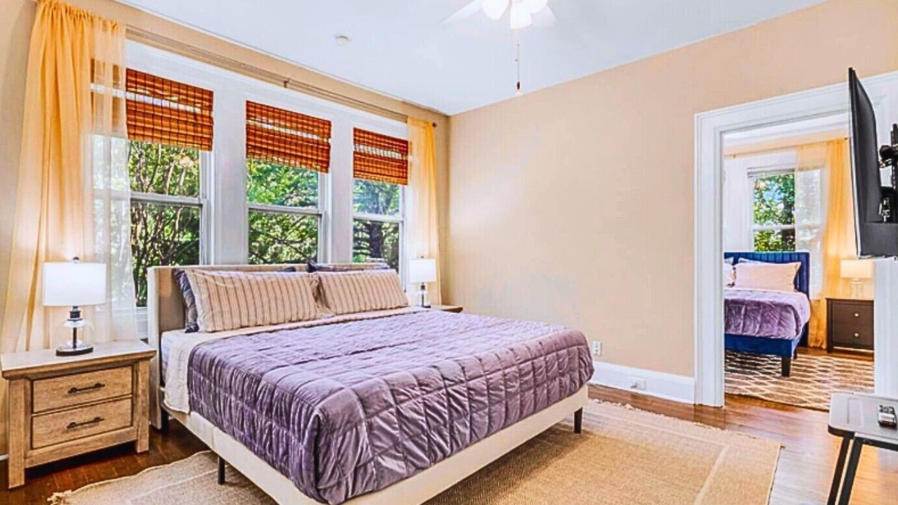 Photo of Bedroom in Oak Lawn