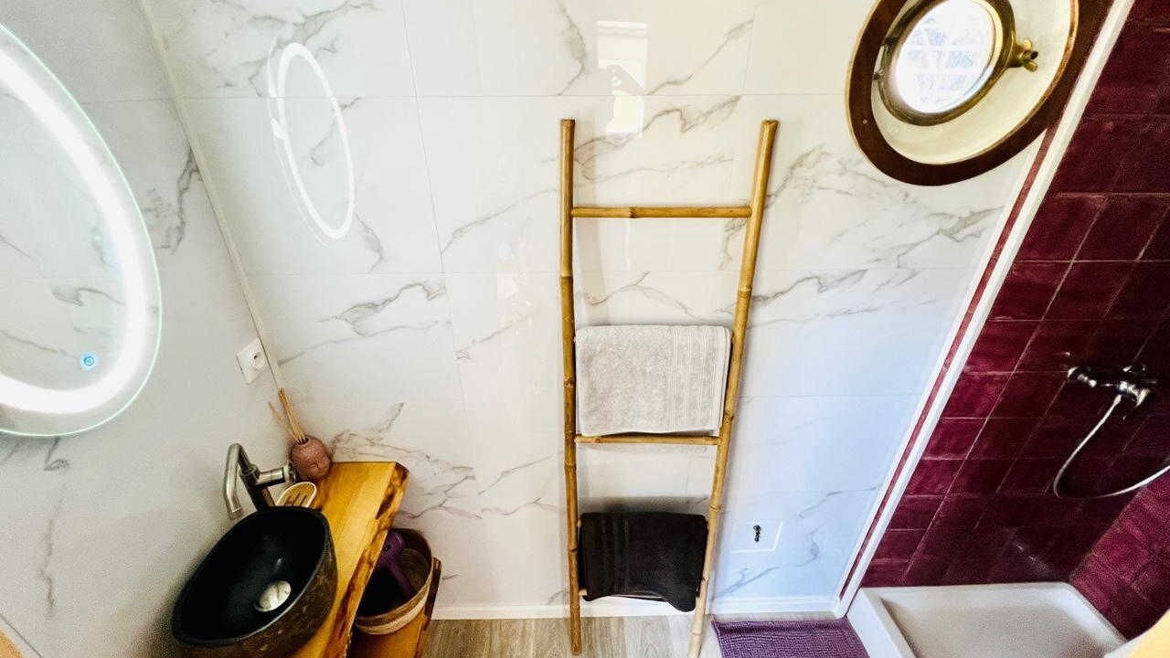 Photo of Bathroom in Avignonet-Lauragais