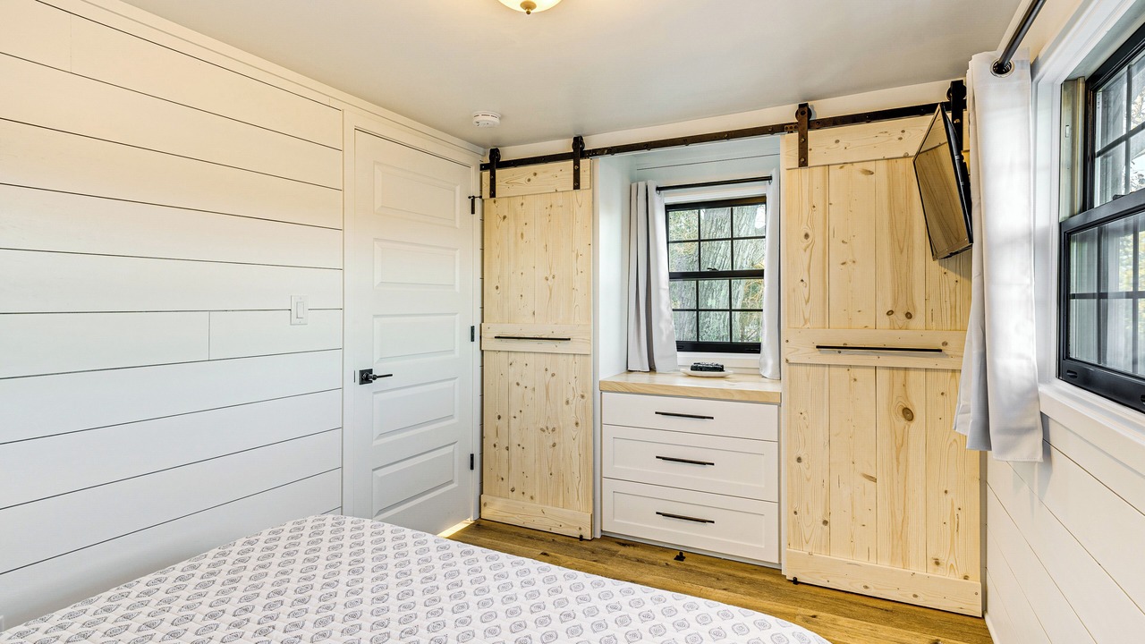 Photo of Bedroom in East Troy