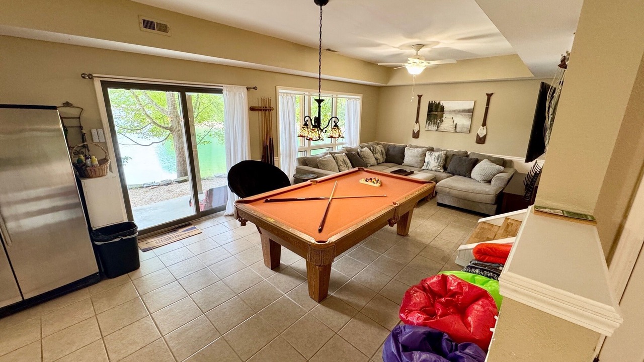 Photo of Livingroom in Lost Bridge Village