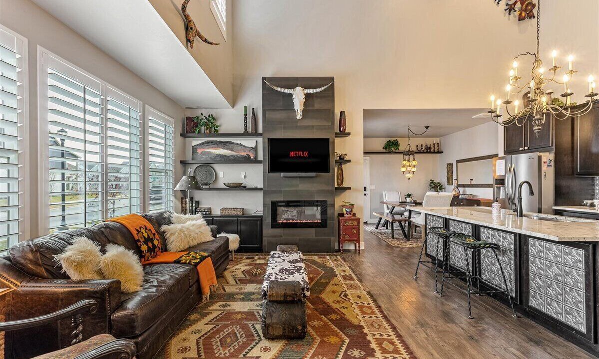 Photo of Livingroom in Daybreak