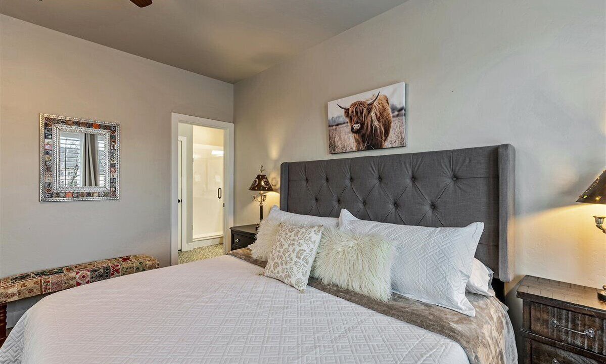 Photo of Bedroom in Daybreak