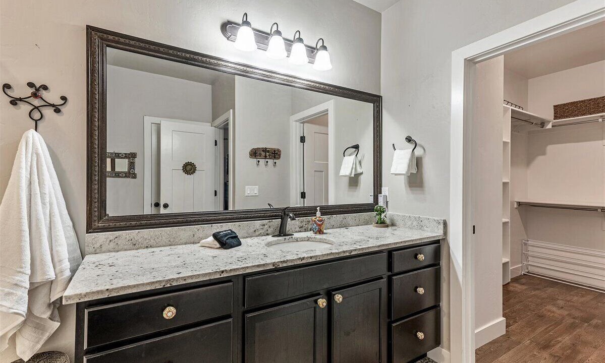 Photo of Bathroom in Daybreak