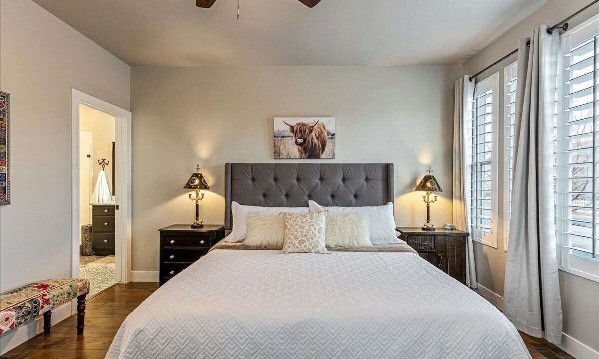 Photo of Bedroom in Daybreak