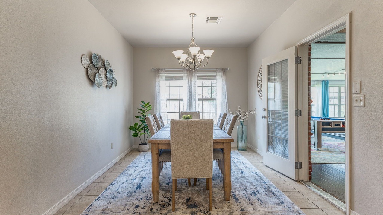 Photo of Livingroom in Jenks