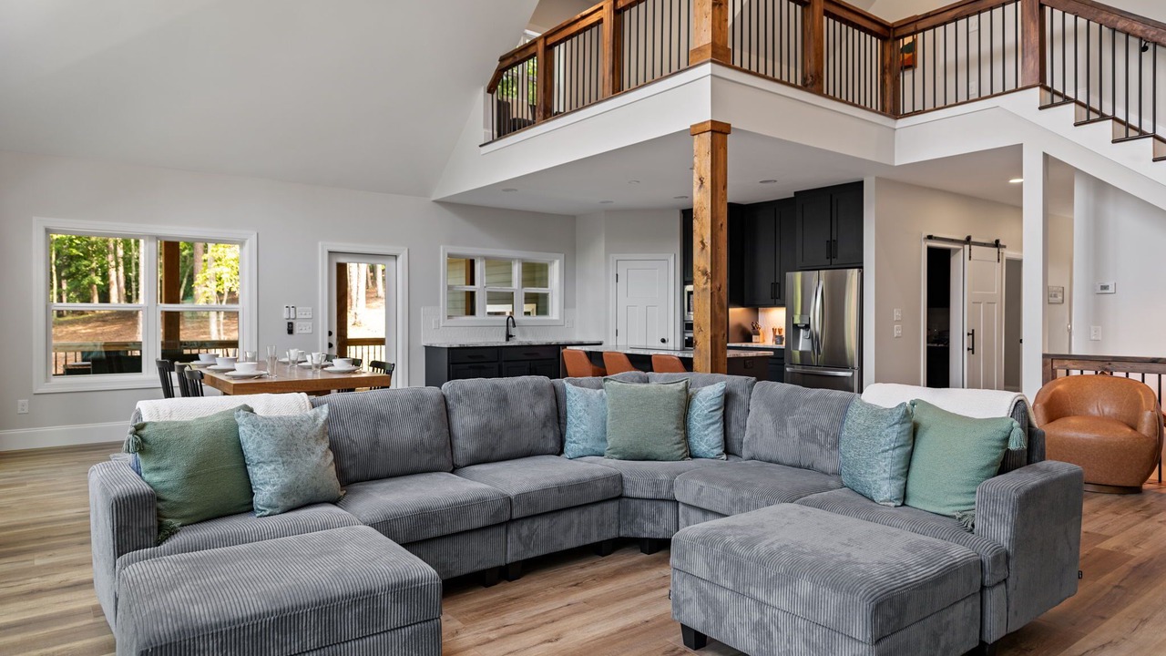 Photo of Livingroom in Blairsville