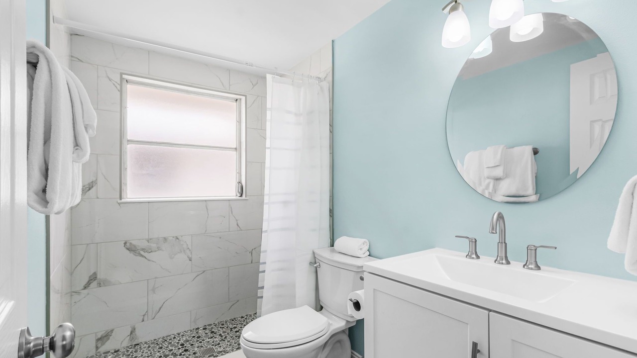 Photo of Bathroom in Aloha Kai