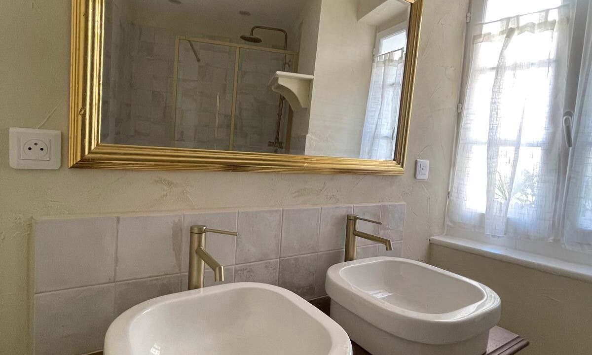 Photo of Bathroom in Ventenac-en-Minervois