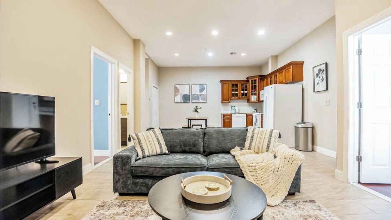 Photo of Livingroom in Chinatown