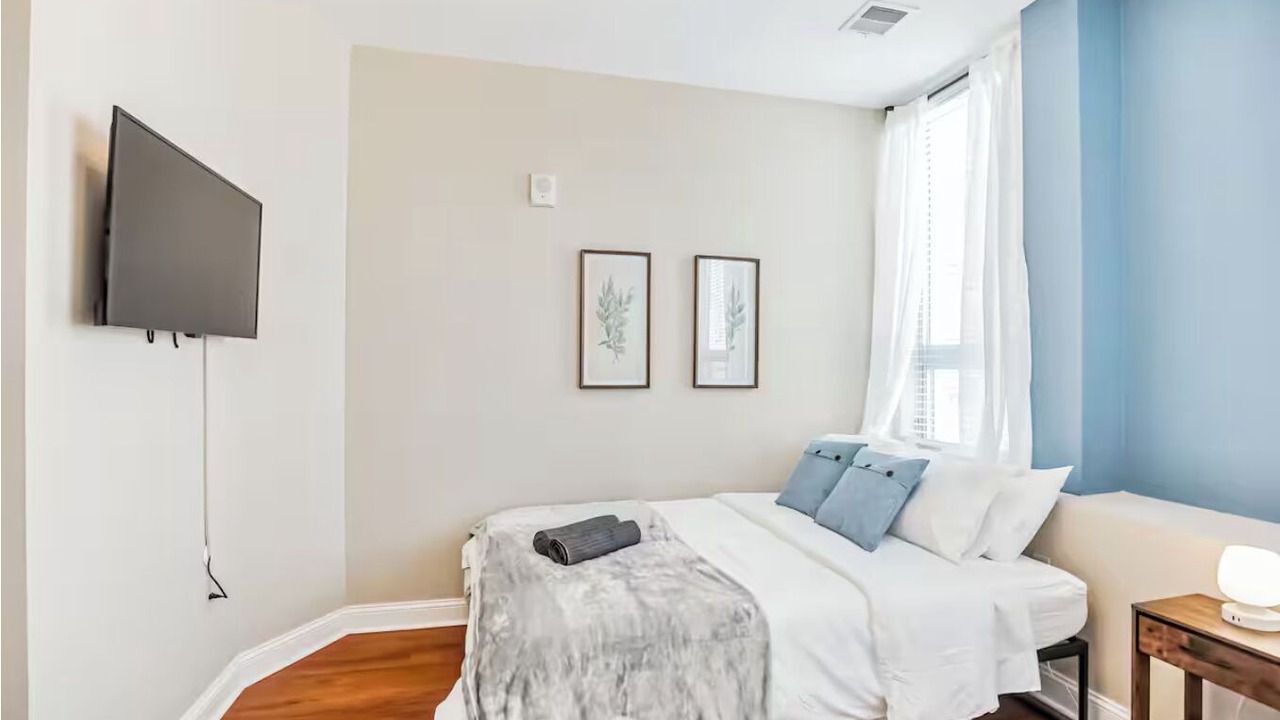 Photo of Bedroom in Chinatown