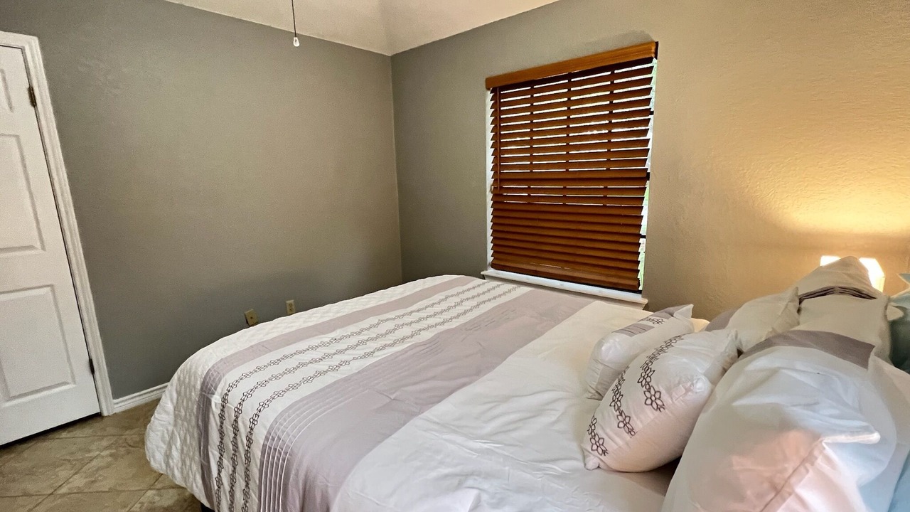 Photo of Bedroom in Calallen