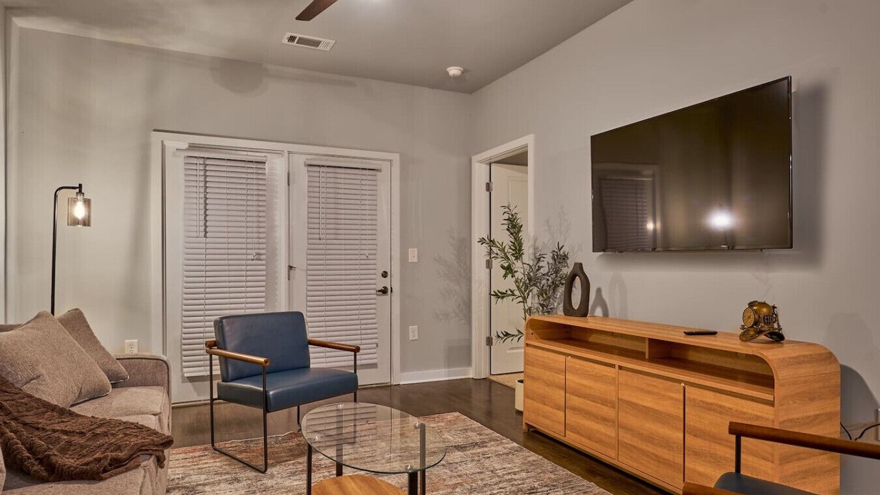 Photo of Livingroom in Clayton