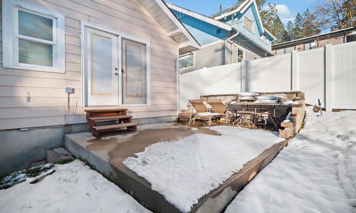 Photo of Patio Balcony in Manito