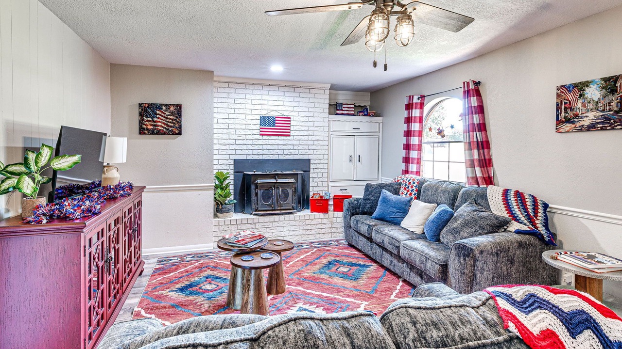 Photo of Livingroom in Chandler