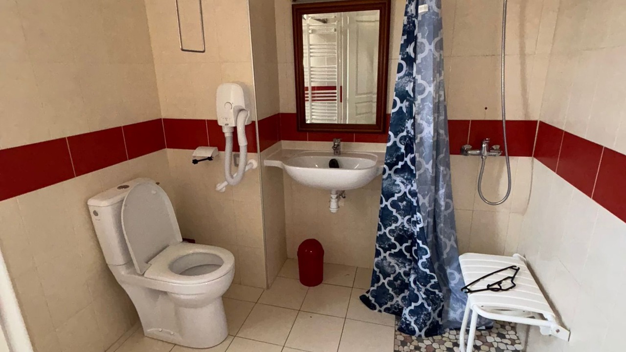 Photo of Bathroom in Onzain