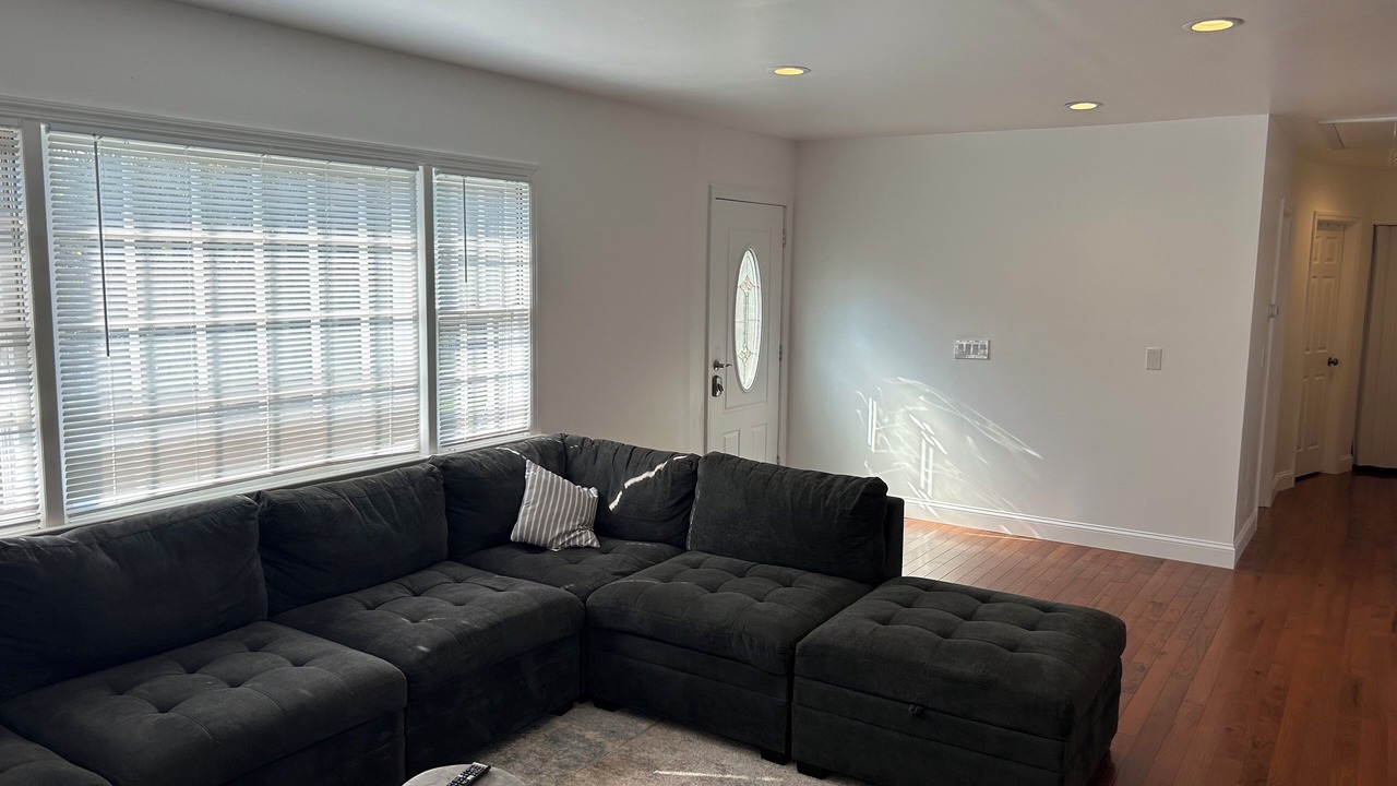 Photo of Livingroom in New Fairfield