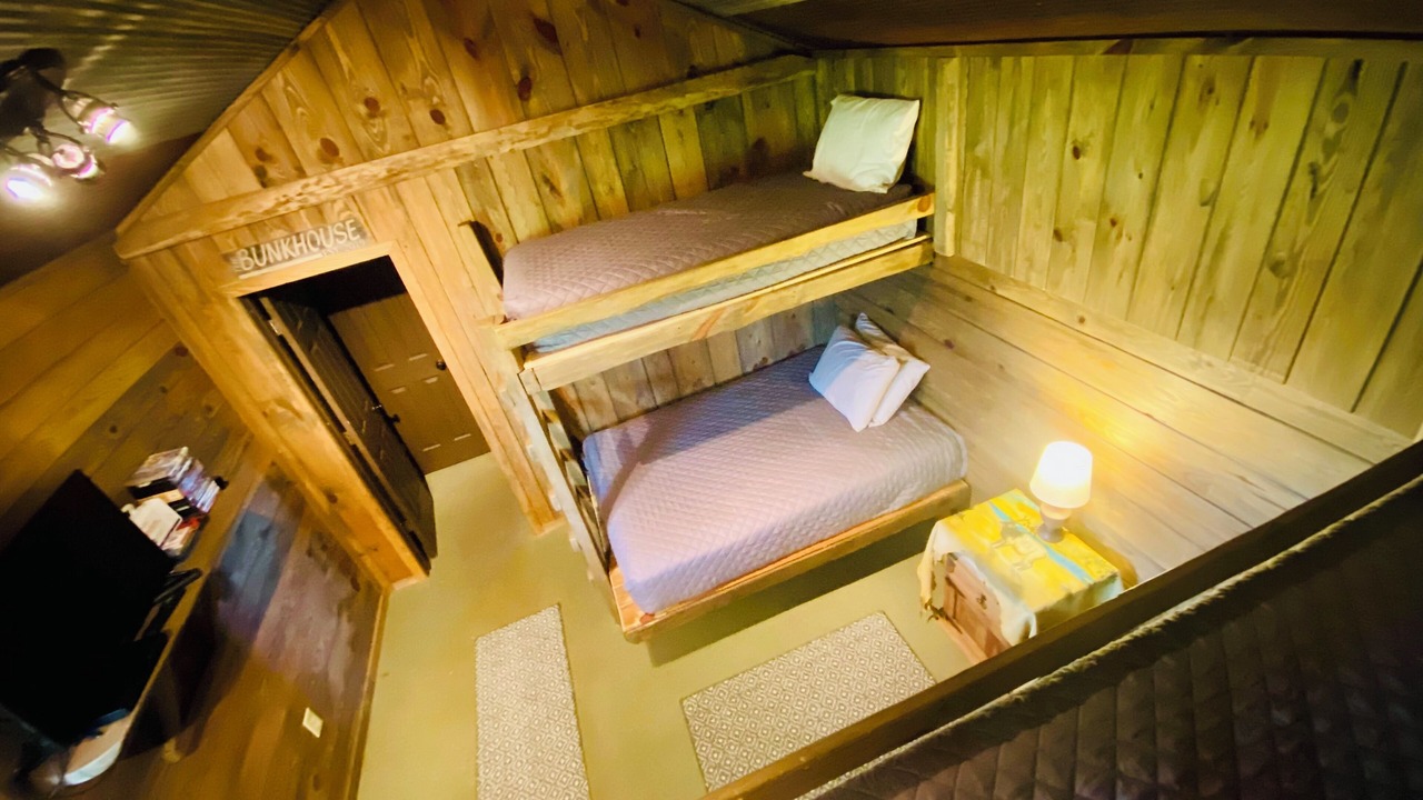 Photo of Bedroom in Compton