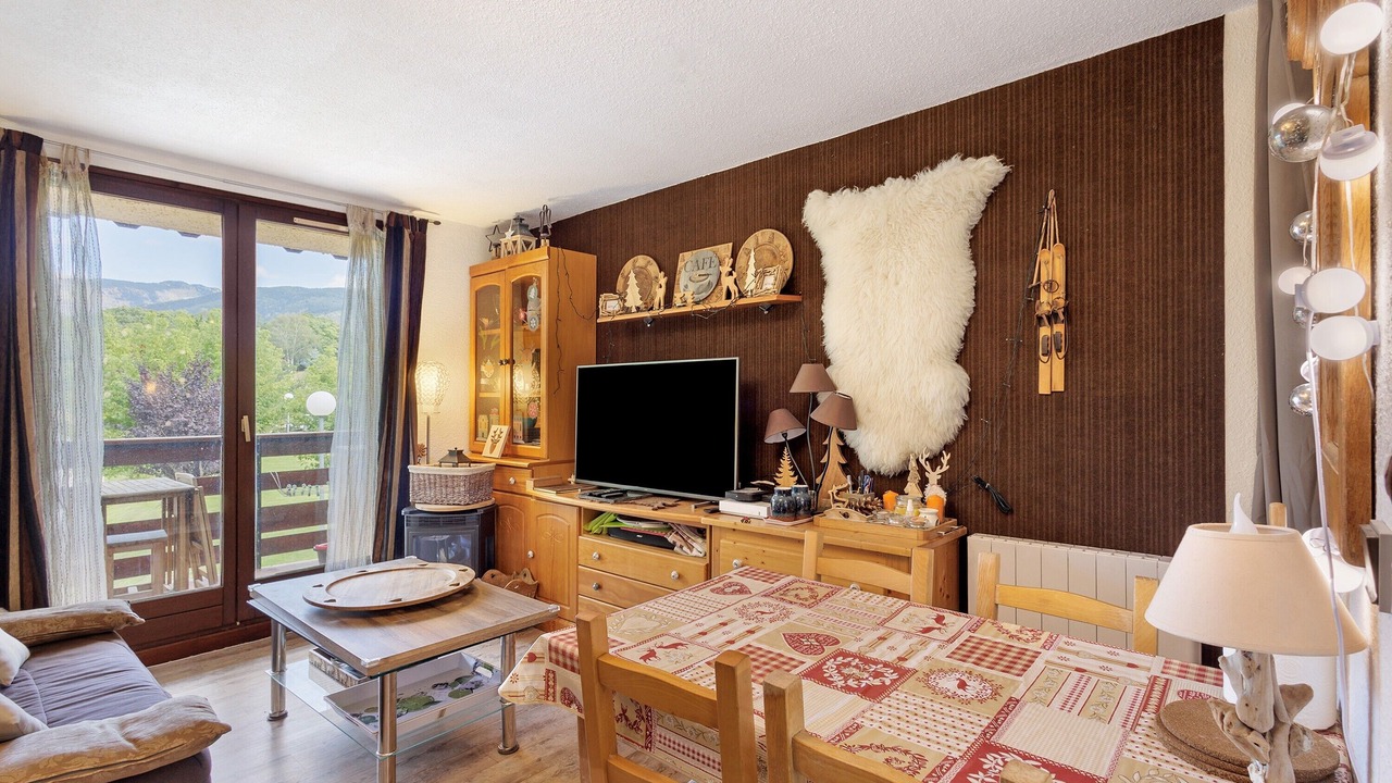 Photo of Livingroom in Sainte-Leocadie