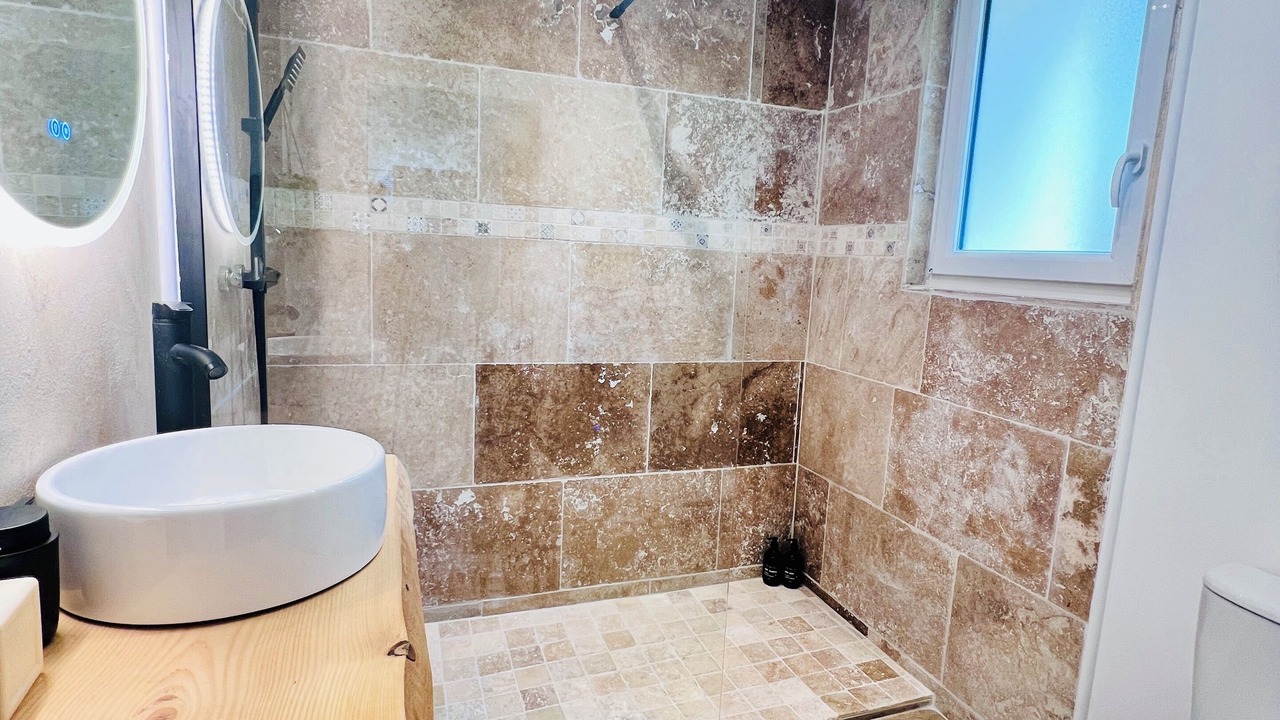 Photo of Bathroom in Dampsmesnil