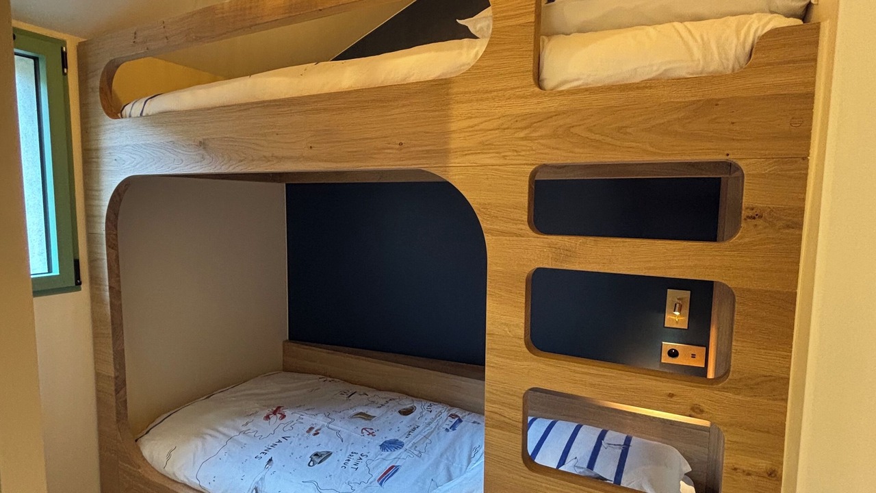 Photo of Bedroom in Locronan