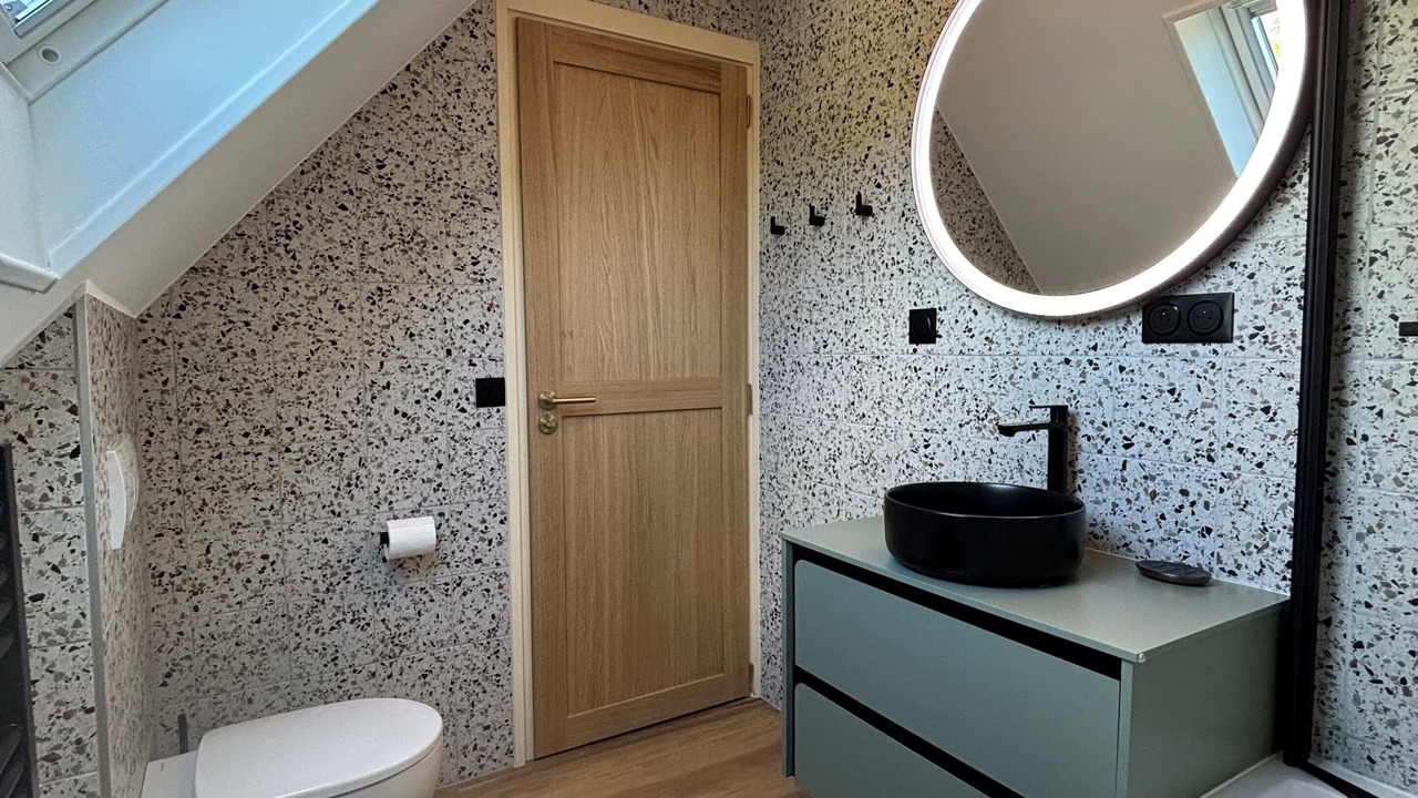 Photo of Bathroom in Locronan