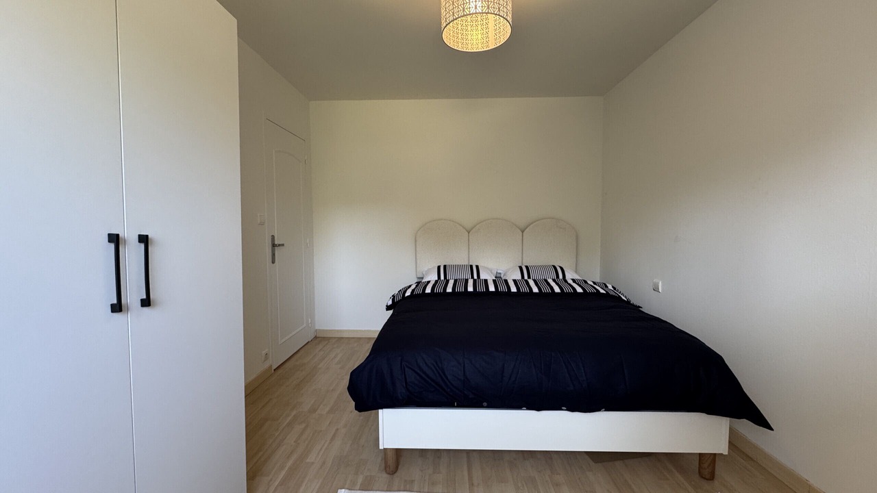 Photo of Bedroom in Ruaudin
