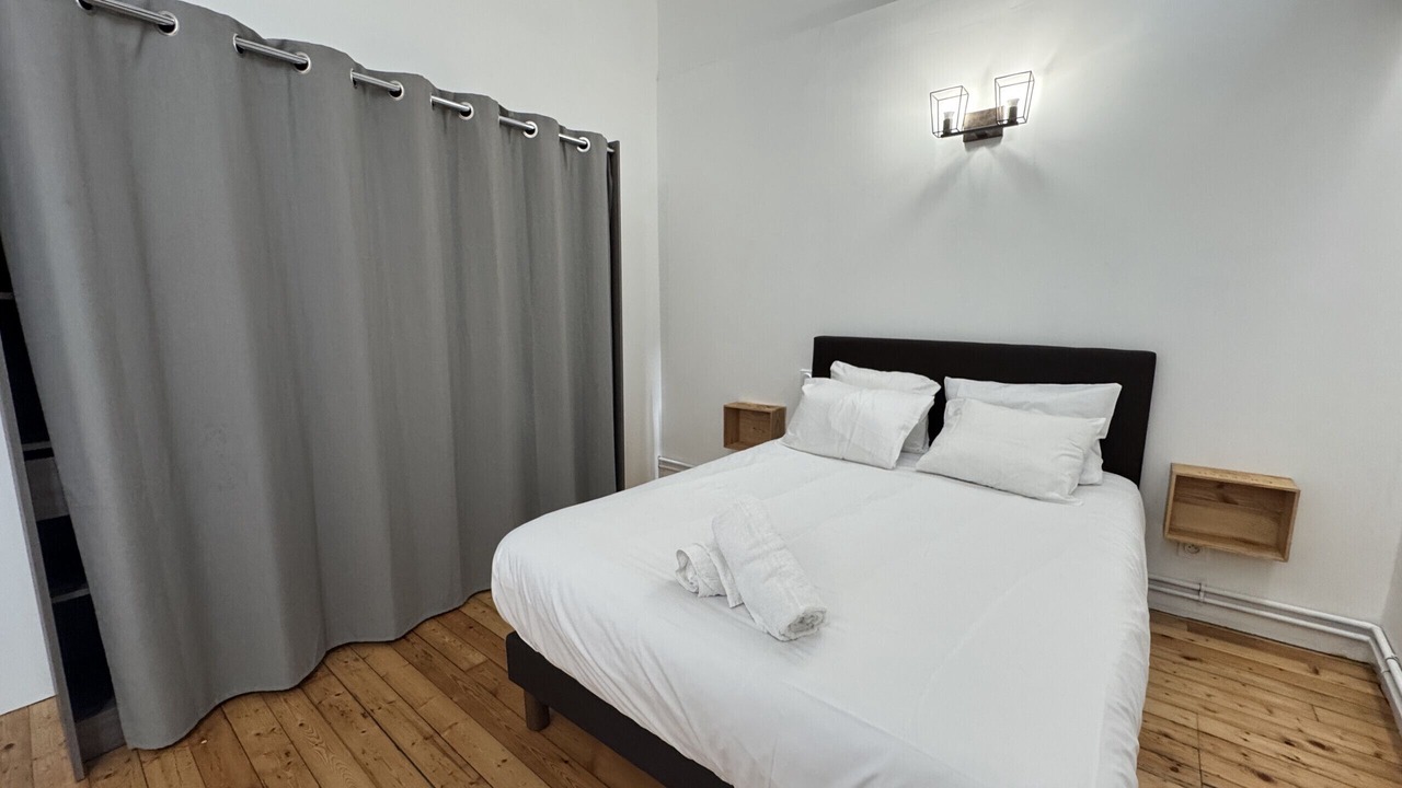 Photo of Bedroom in Le Mans