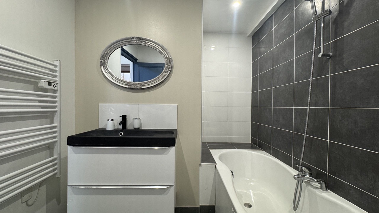Photo of Bathroom in Le Mans