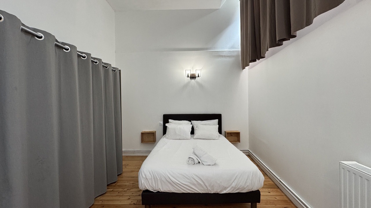 Photo of Bedroom in Le Mans