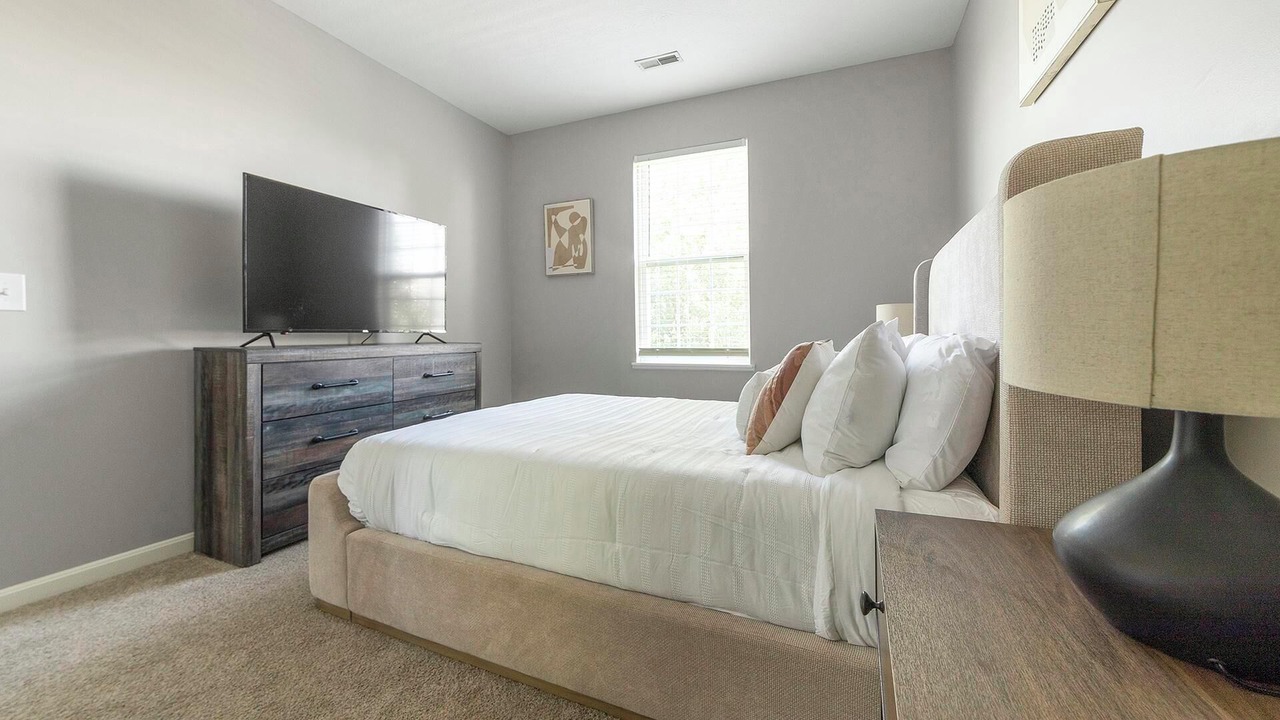 Photo of Bedroom in Canal Winchester
