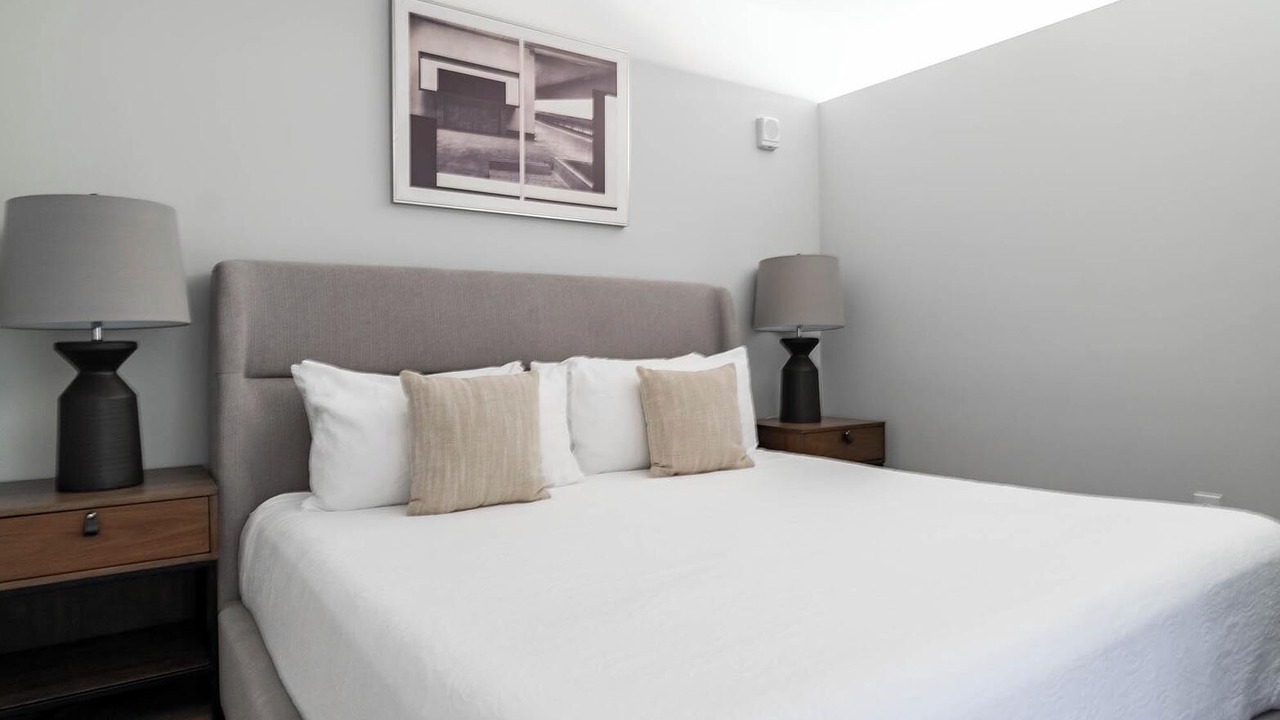 Photo of Bedroom in Downtown