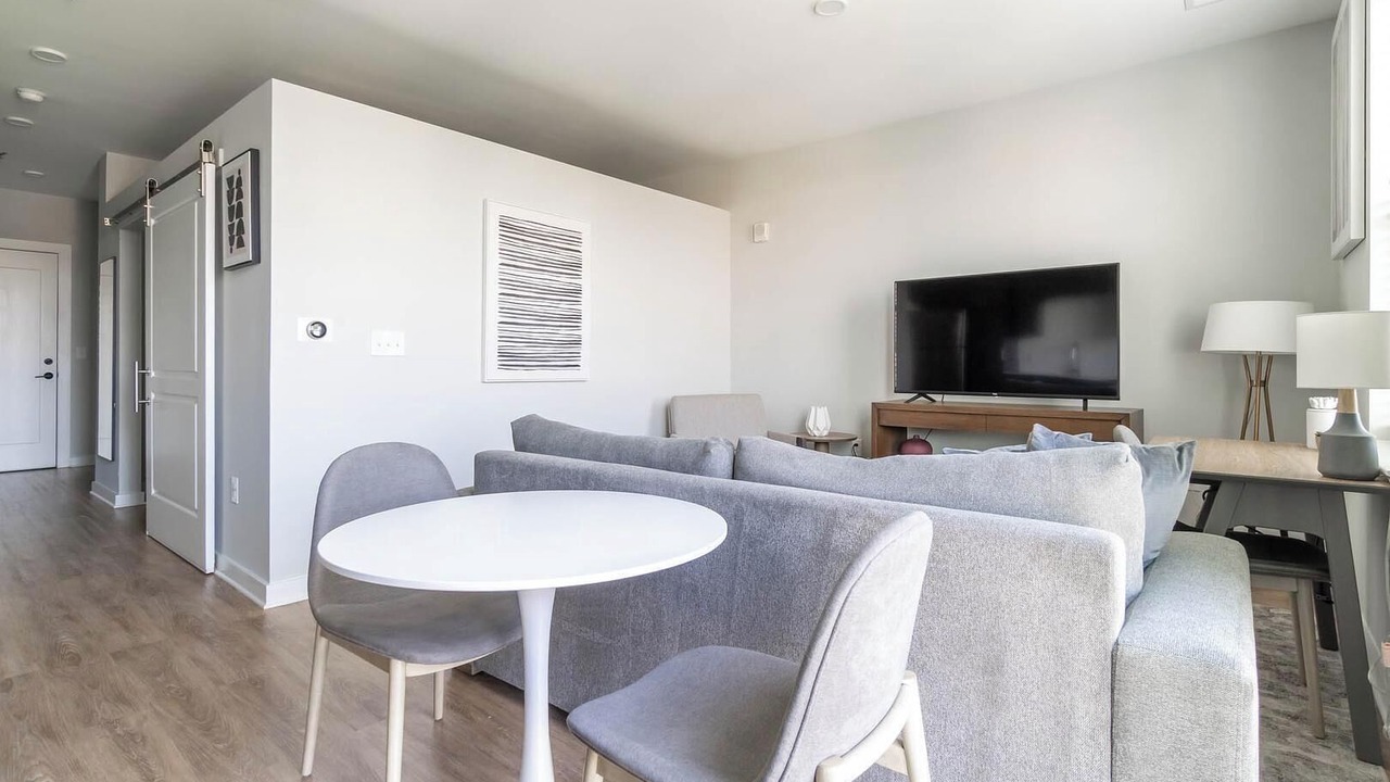 Photo of Livingroom in Downtown