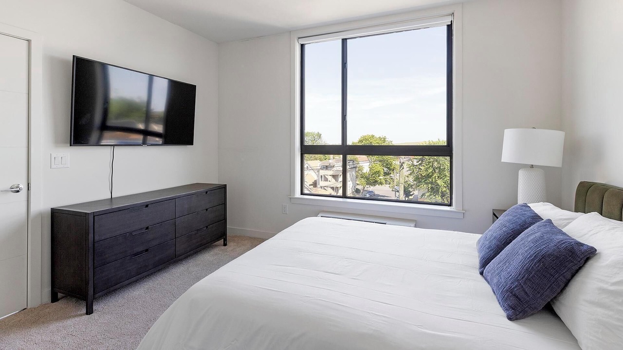 Photo of Bedroom in Carteret