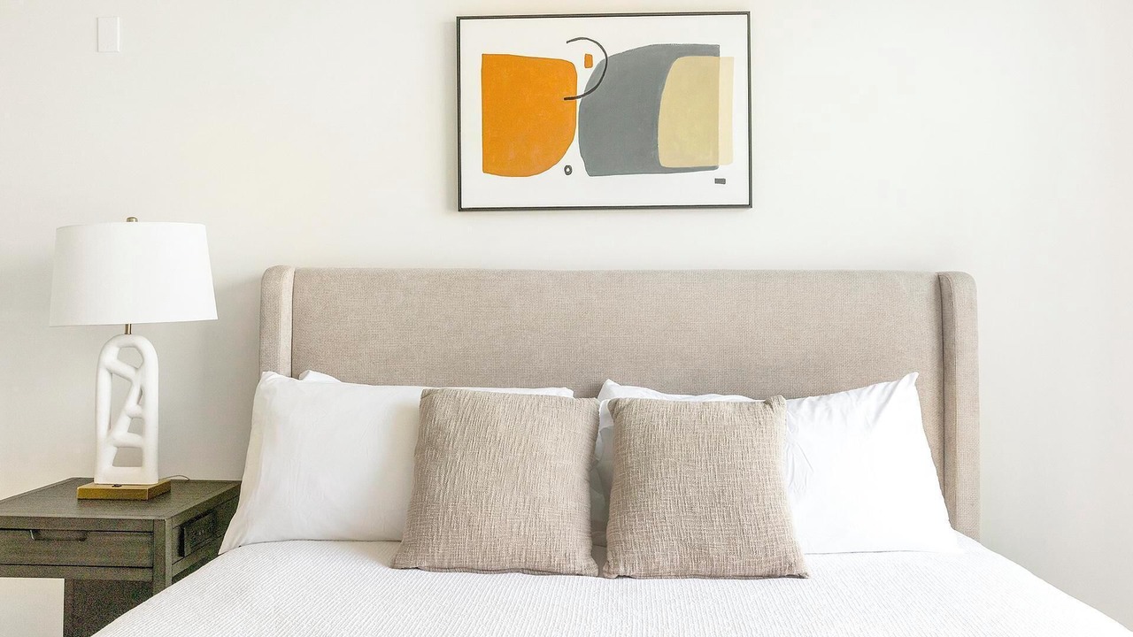 Photo of Bedroom in Carteret