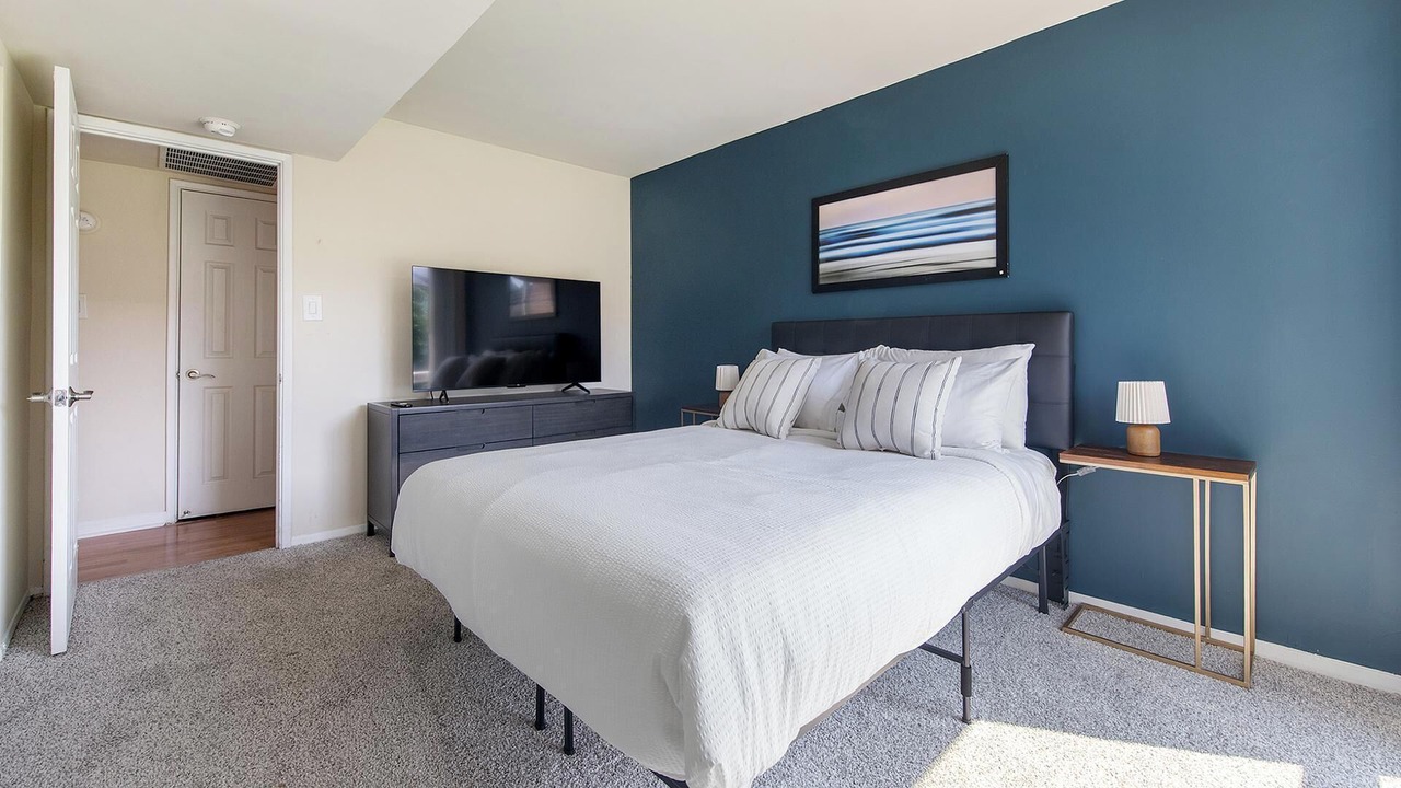Photo of Bedroom in Greenbelt
