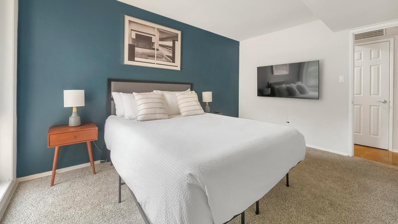 Photo of Bedroom in Greenbelt