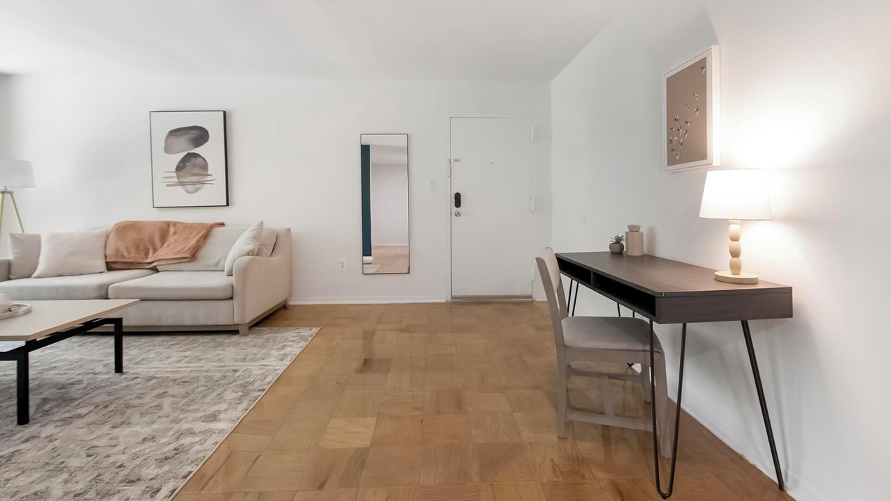 Photo of Livingroom in Greenbelt