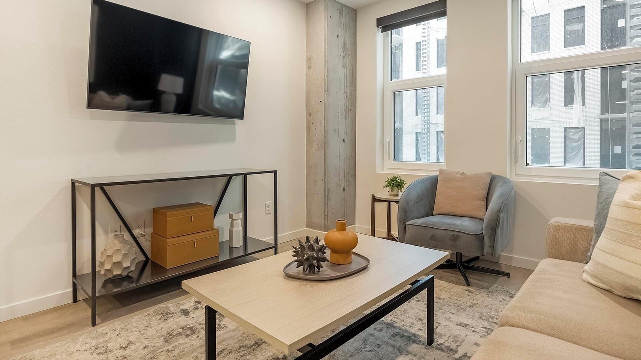Photo of Livingroom in Civic Center