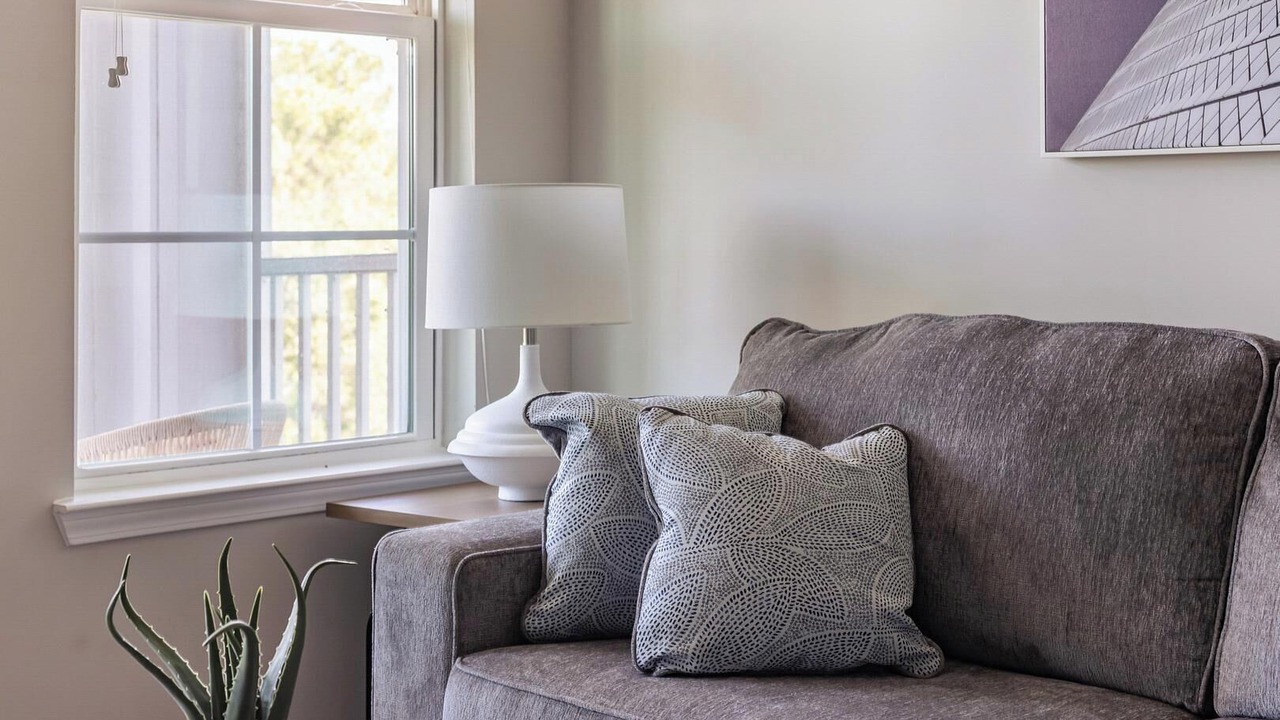 Photo of Livingroom in Land O' Lakes