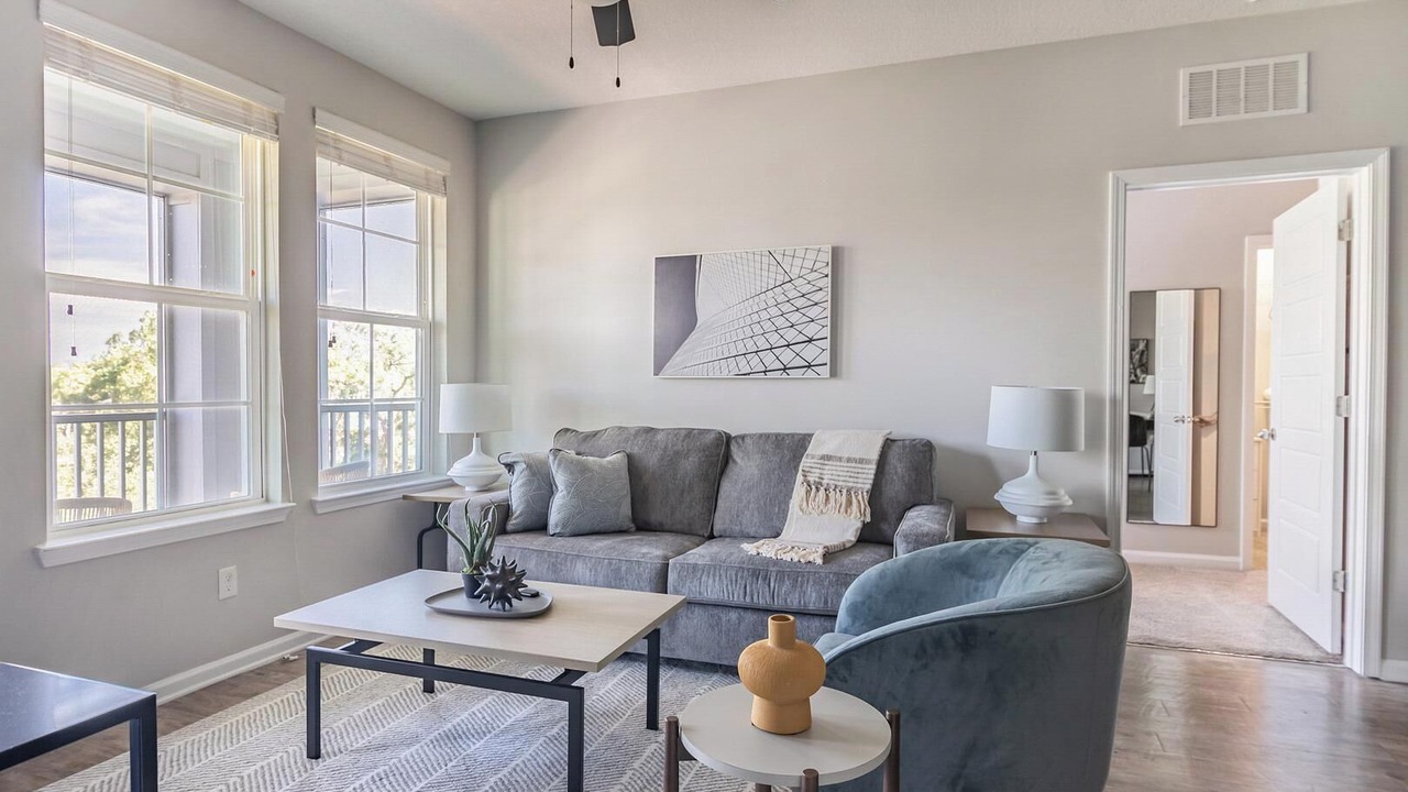 Photo of Livingroom in Land O' Lakes