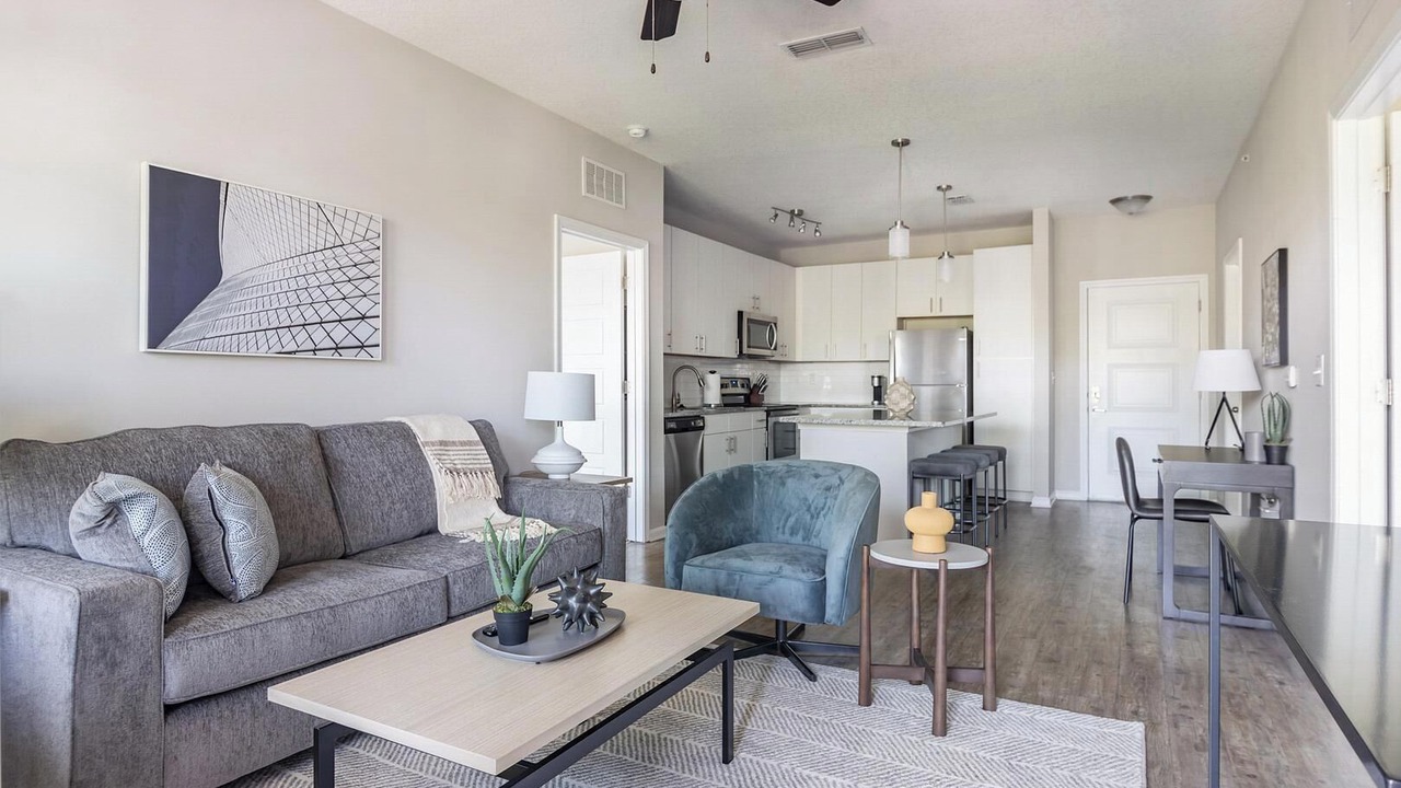Photo of Livingroom in Land O' Lakes