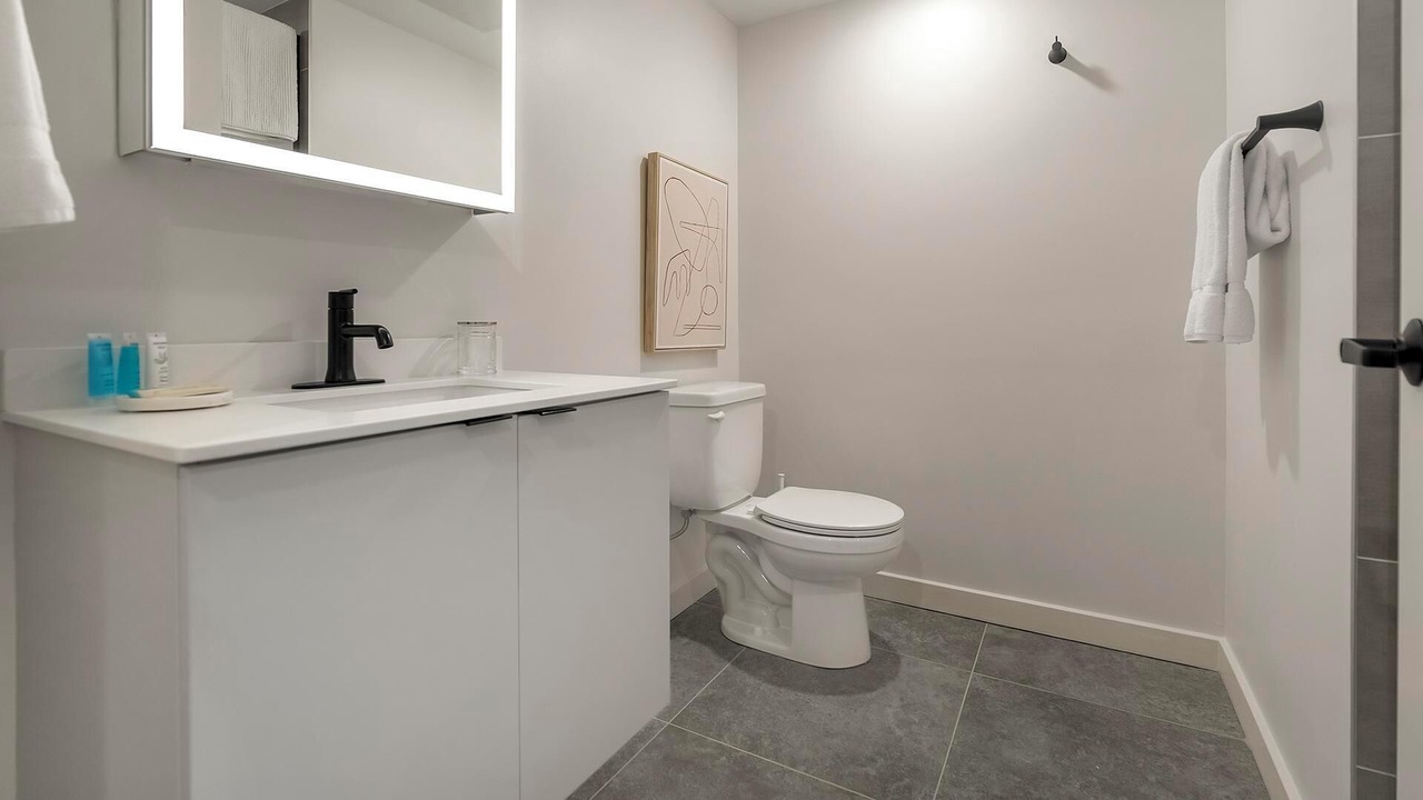 Photo of Bathroom in Norris Square