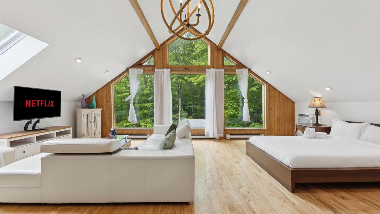 Photo of Bedroom in Argenteuil Regional County Municipality