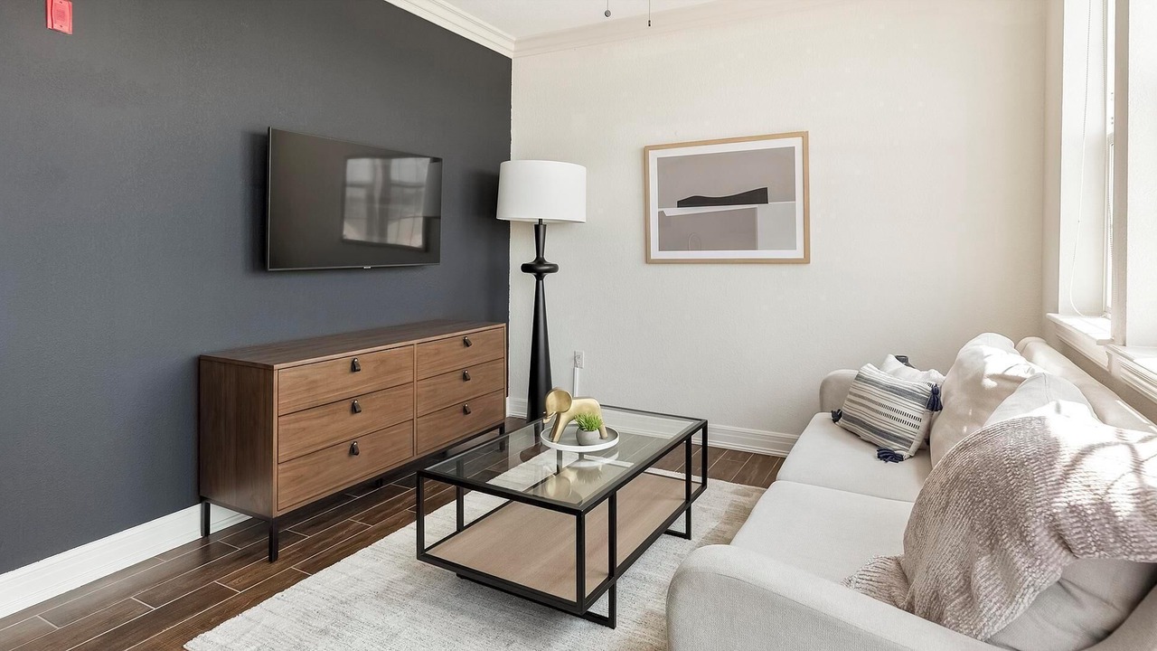 Photo of Livingroom in Overland Park