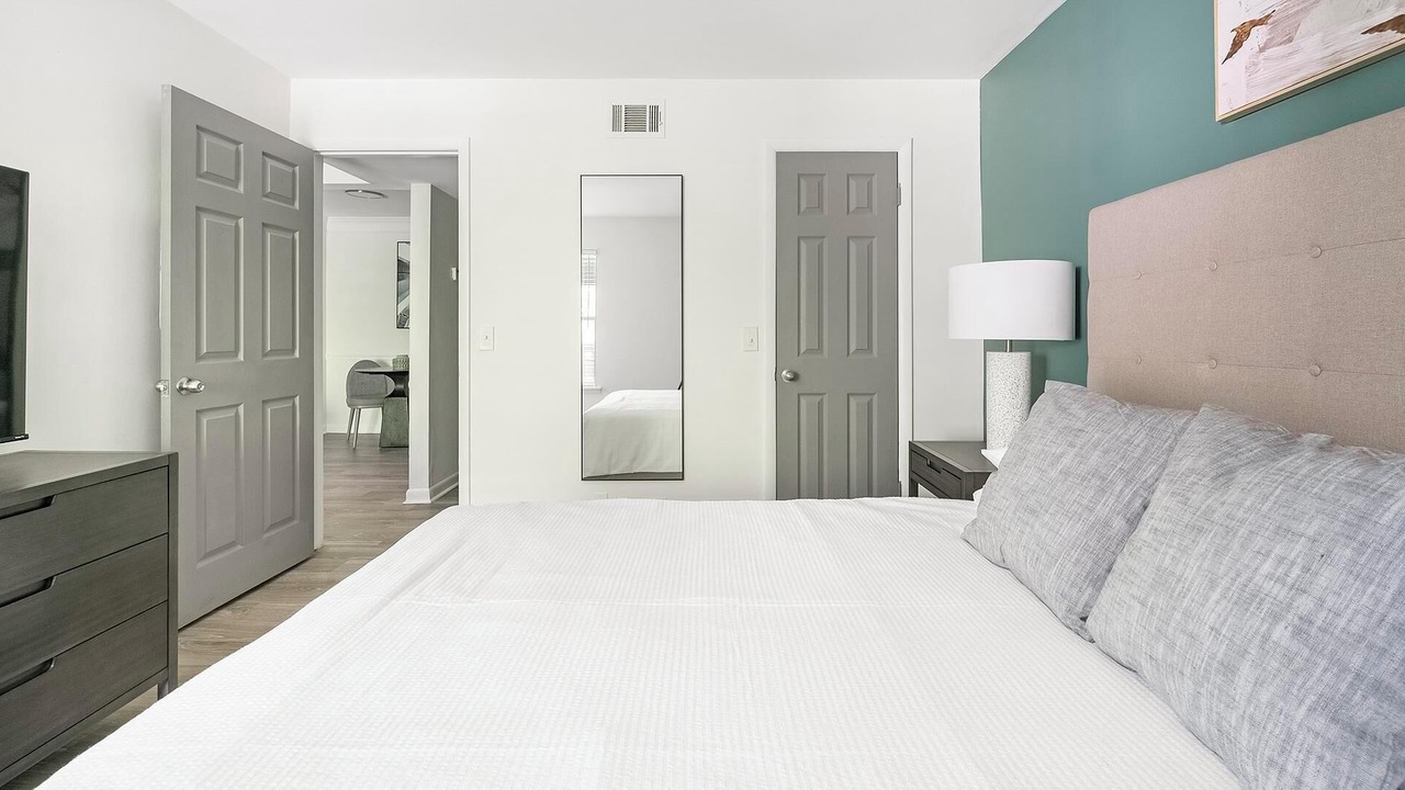 Photo of Bedroom in Green Hills
