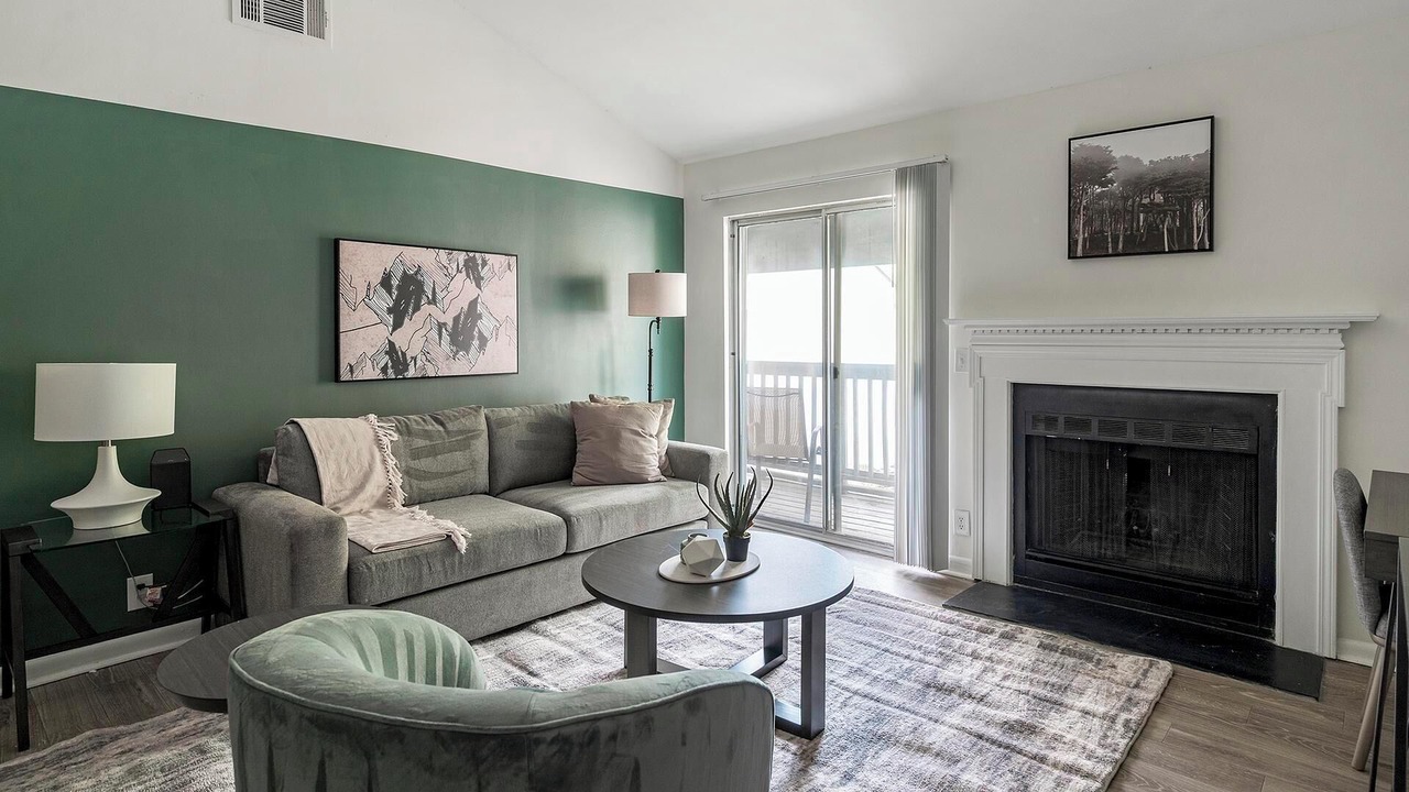 Photo of Livingroom in Green Hills
