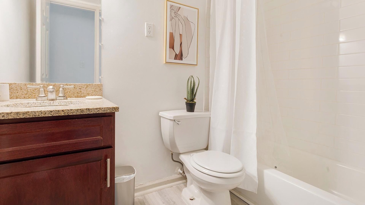 Photo of Bathroom in Greenbelt