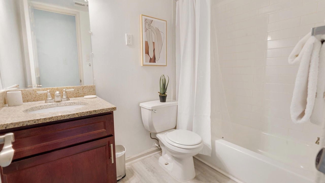 Photo of Bathroom in Greenbelt