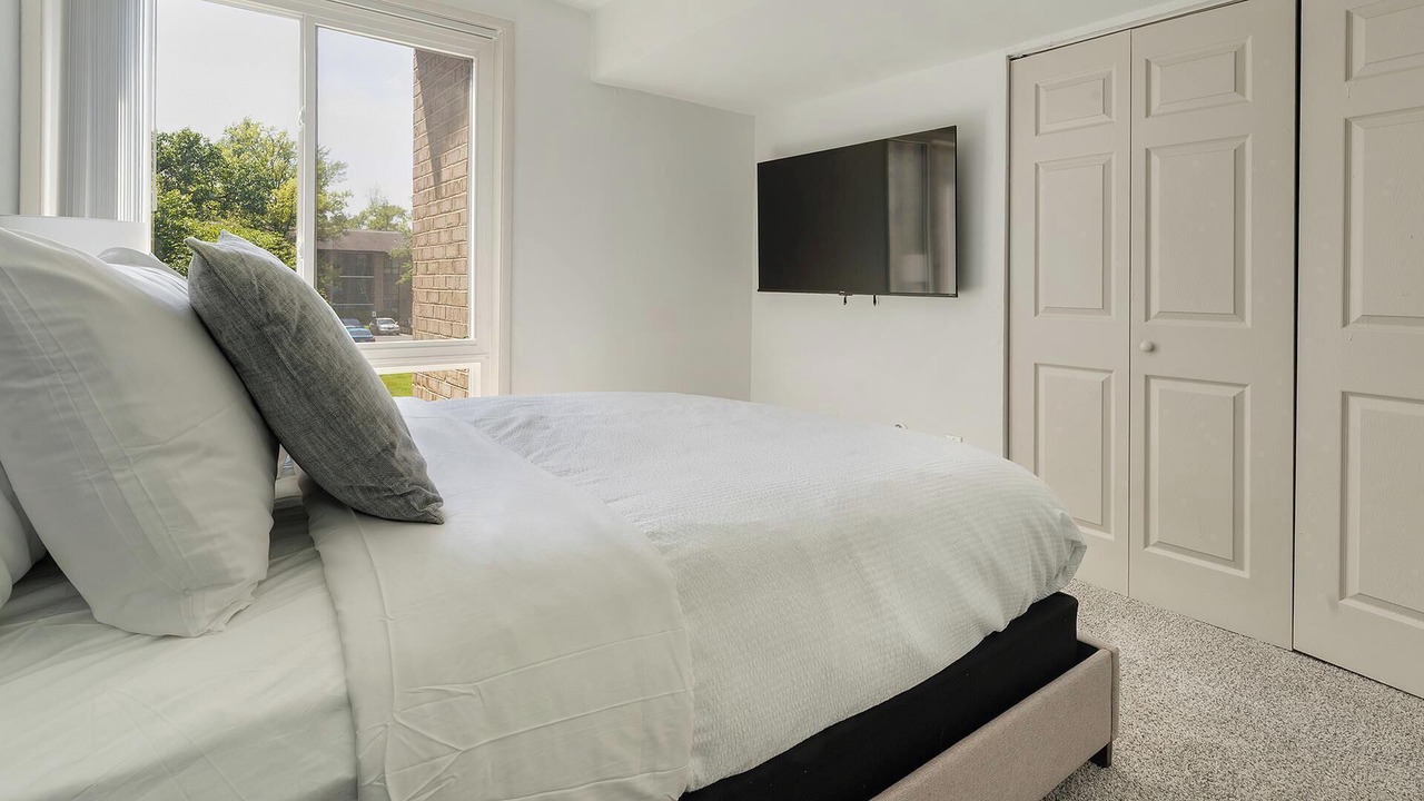 Photo of Bedroom in Greenbelt
